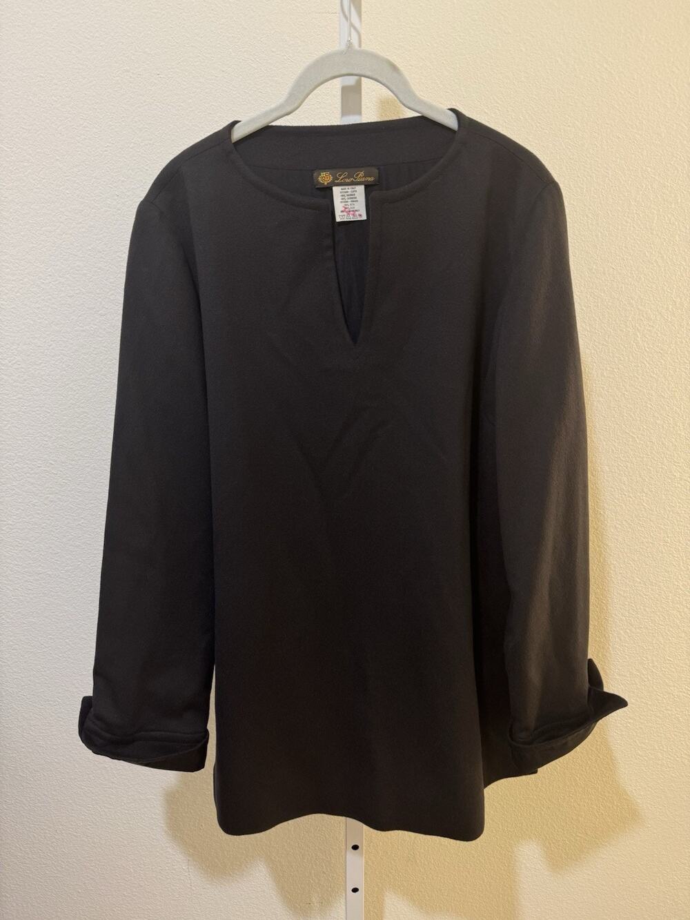Loro Piana 100% Cashmere V Neck Tunic Pullover Collar